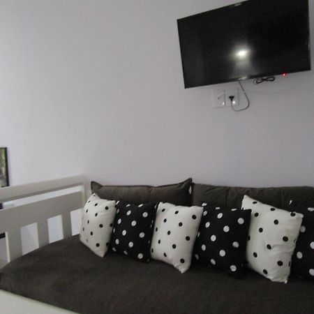 איליה-בלה Ilha Flat Hotel Suite Swaenen II מראה חיצוני תמונה